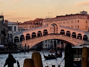 Venice's Rialto bridge